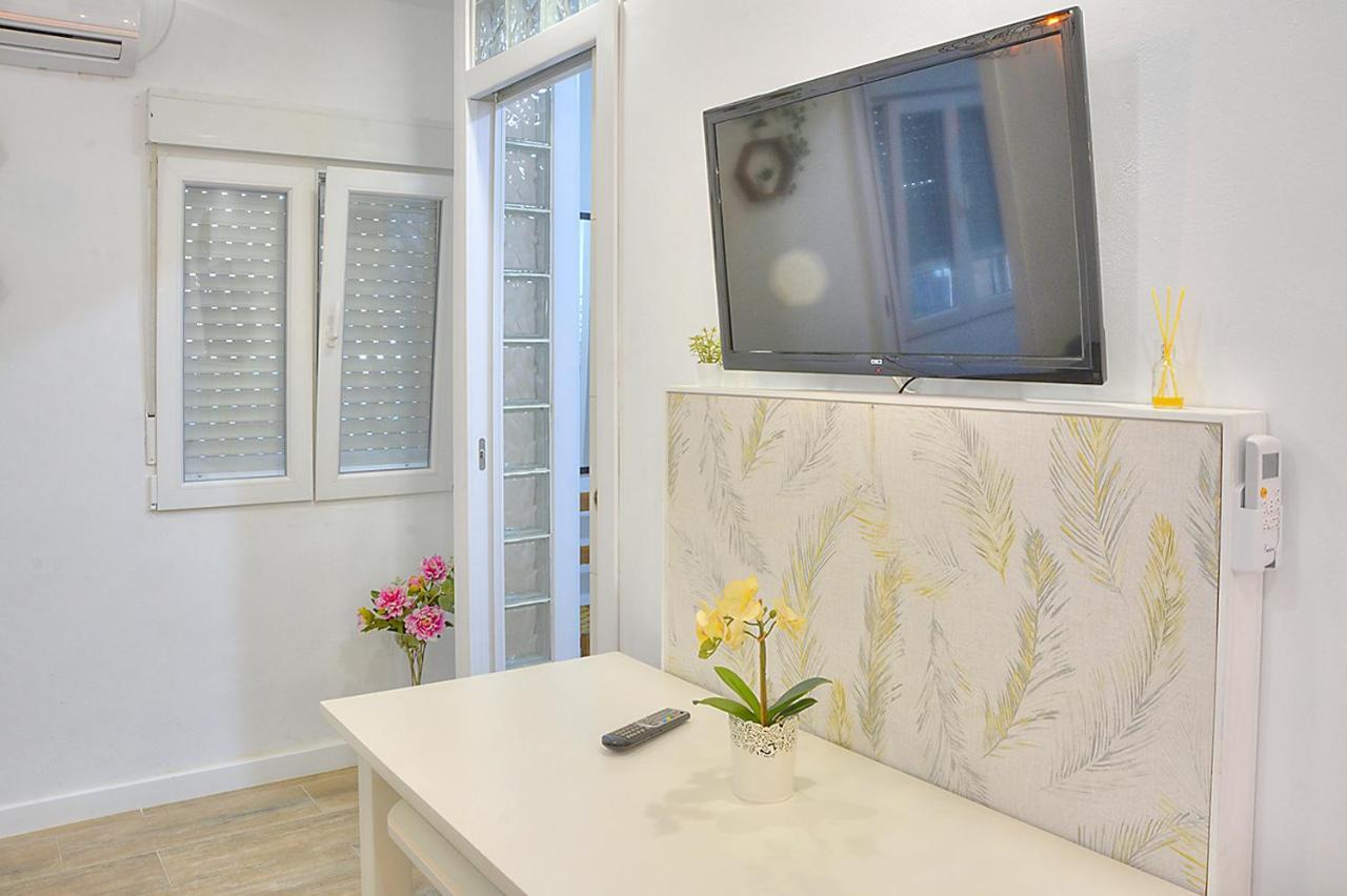 Family Apartment In Triana Севилья Экстерьер фото